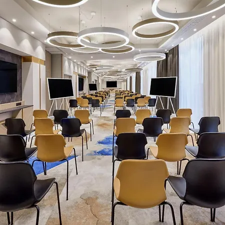 By Marriott Страсбург