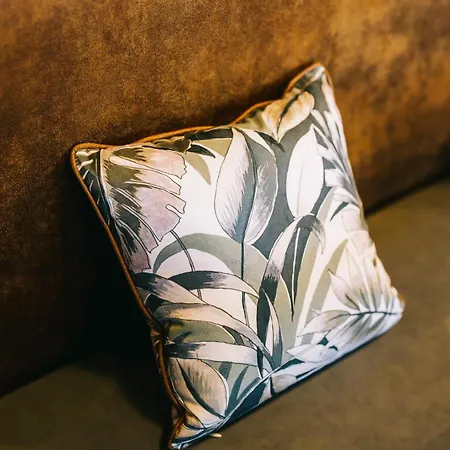 By Marriott Apartahotel