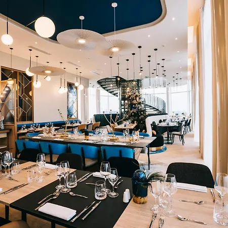 By Marriott Apartahotel Estrasburgo