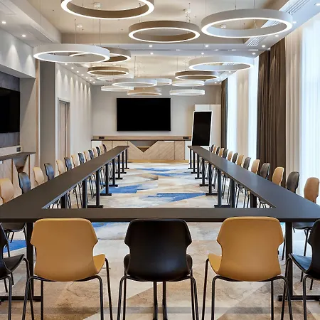 By Marriott Aparthotel
