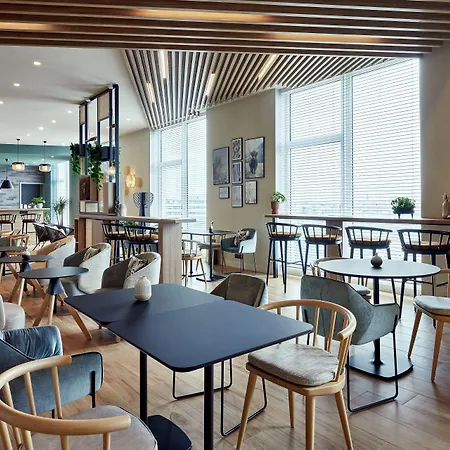 By Marriott Apartahotel