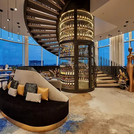 By Marriott 4*