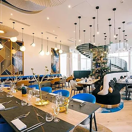 By Marriott 아파트호텔