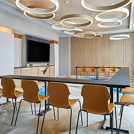 By Marriott Ξενοδοχείο με διαμερίσματα 4*