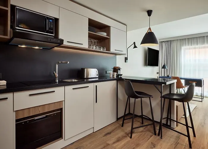 By Marriott Aparthotel 4*