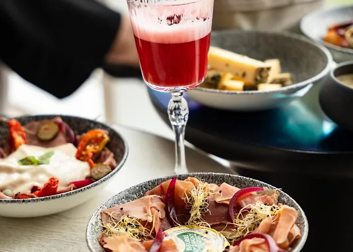 By Marriott Aparthotel