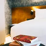 Hotel apartamentowy By Marriott