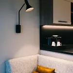 Ξενοδοχείο με διαμερίσματα By Marriott 4*